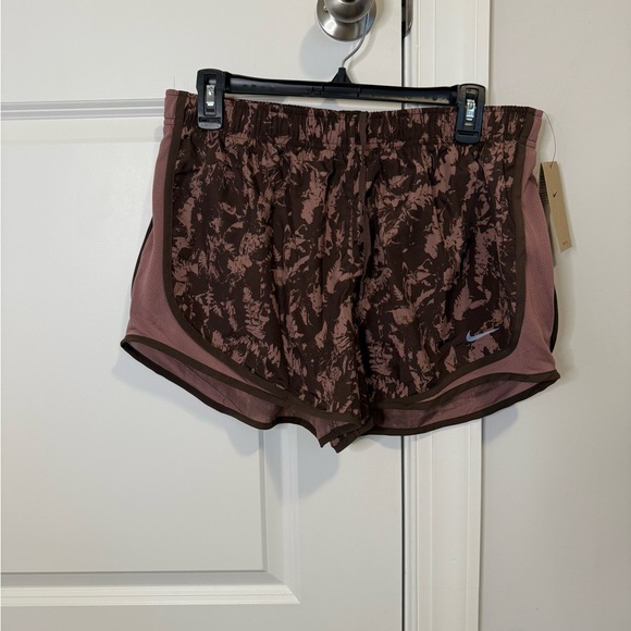 Nike Pants - Women’s Nike Dry Fit Running Shorts Size Large